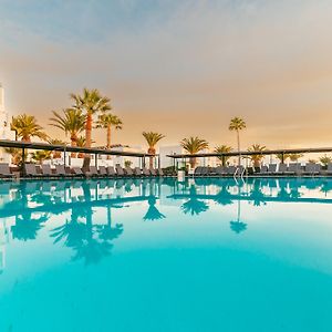 Aequora Lanzarote Suites